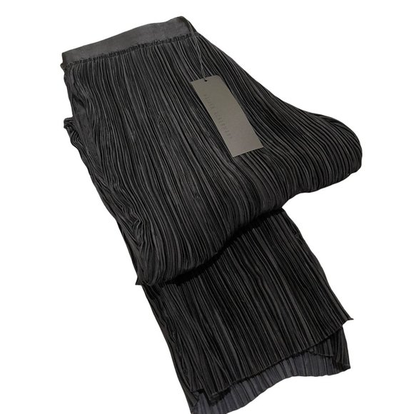 Haider Ackermann  - Black Pleated "CANIS" Trousers - "SS17 Runway edition" - Picture 9 of 11